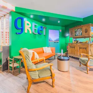 Greet Cran Gevrier Hotel